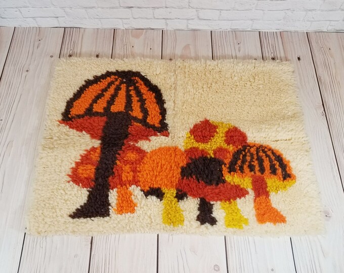 Vintage Mushroom Latch Hook Rug Wall Hanging Etsy