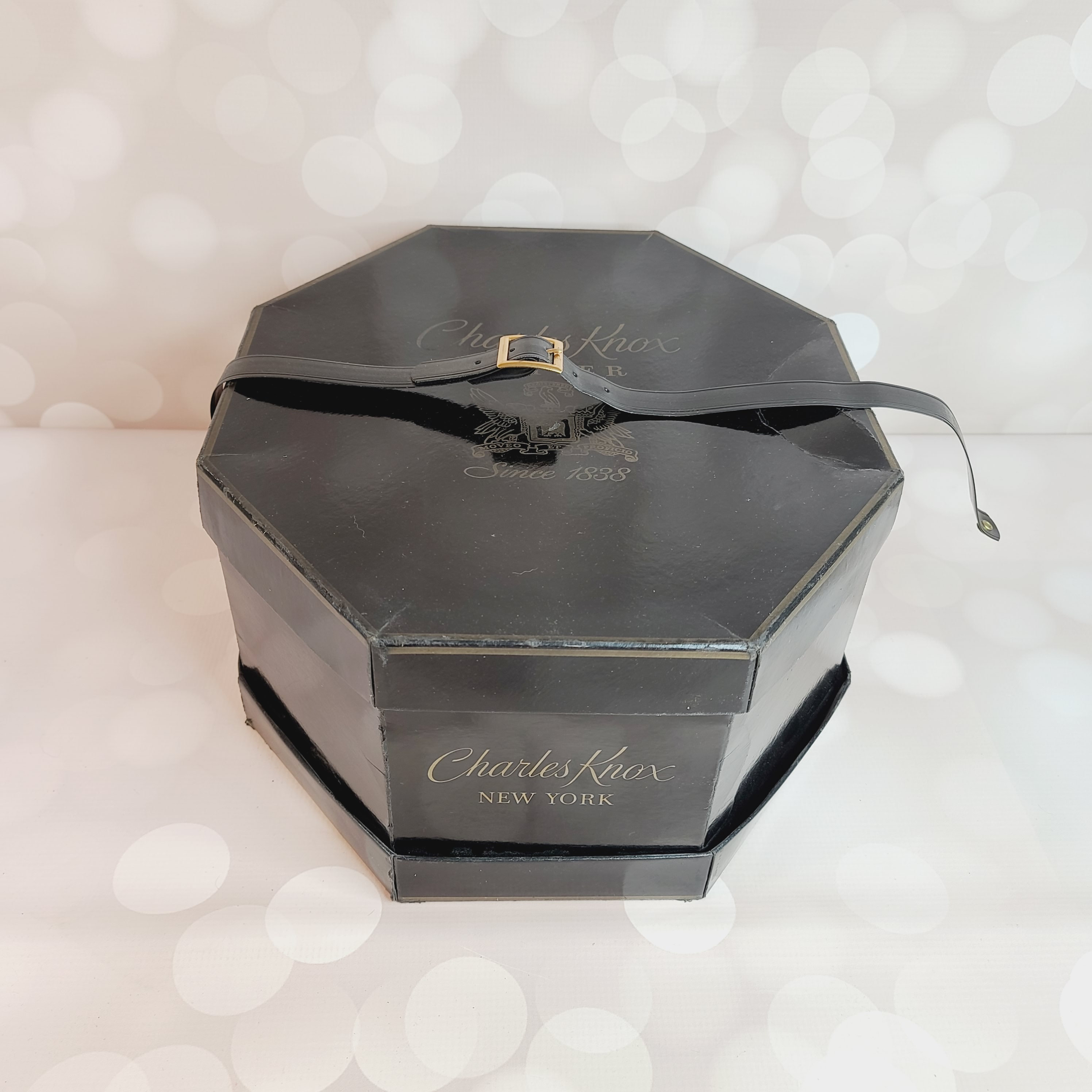 24 inch outlet hat box