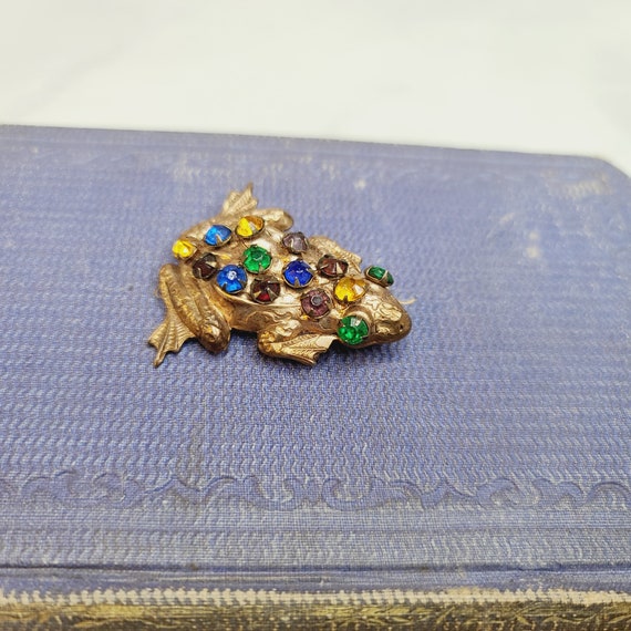 Vintage Jeweled Frog Brooch - image 9