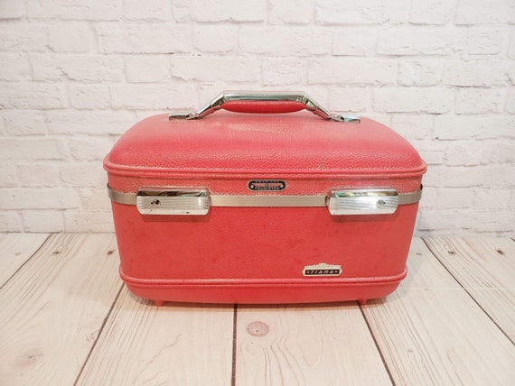 american tourister tiara train case