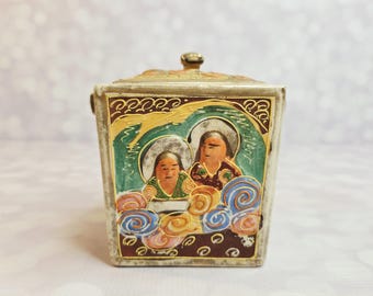 Vintage Japanese Moriage Yamakata Square Jar