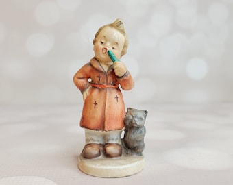 Vintage Hummel Bedtime Statue, Napco