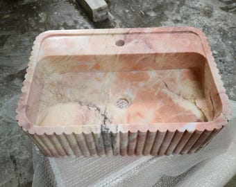 Lavabo artesanal de mármol rosa / Lavabo acanalado de piedra natural