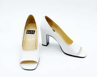 Vintage 90s Nine West White Leather Block Heel Pumps