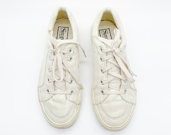 Vintage 90s Simple Shoes Off White Sneakers