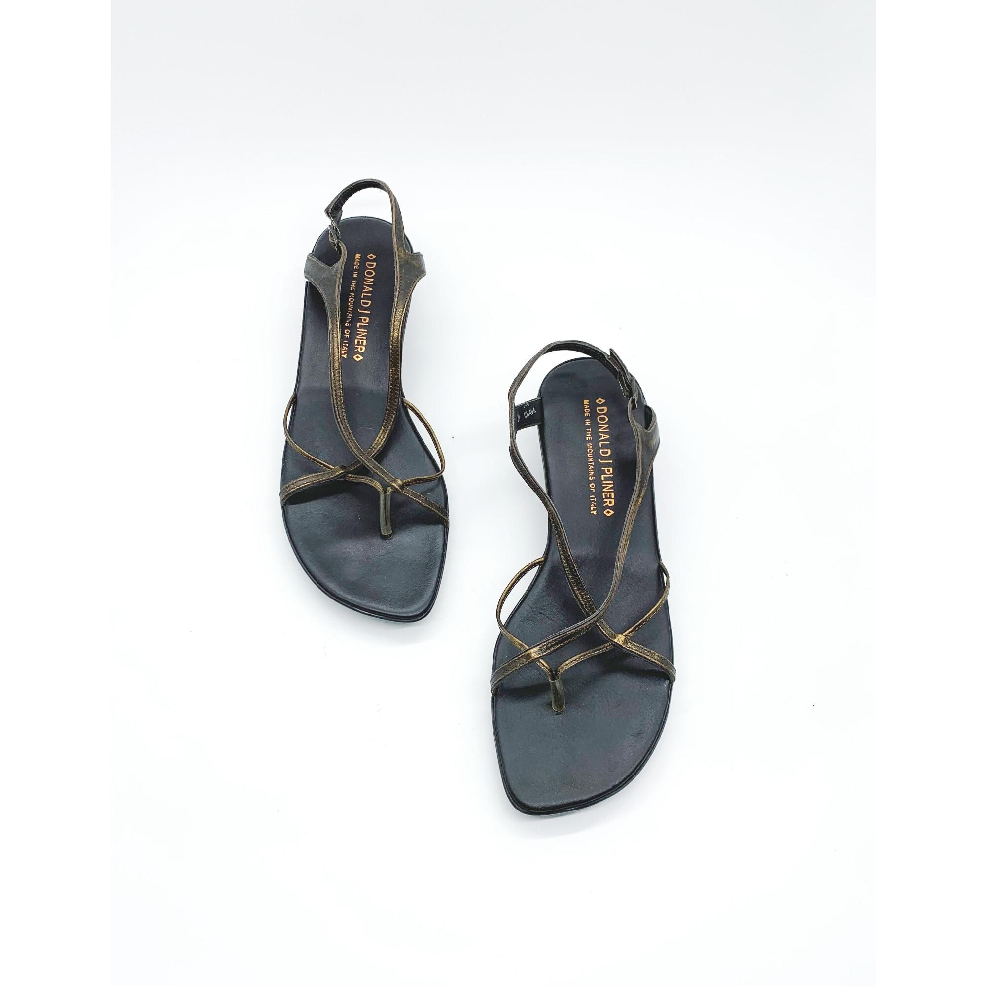 Donald J. Pliner Black and Gold Dragon Sandals Donald J Pliner Violeta Gold Dragonfly Kitten | Mercari main image 2