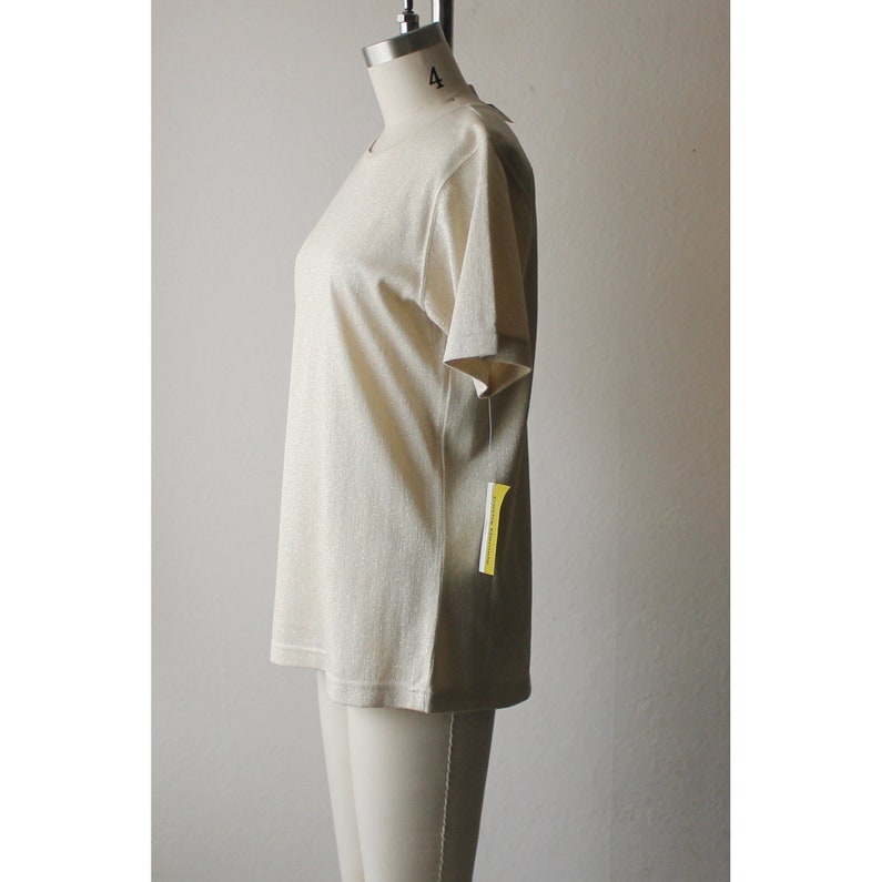 Vintage Gold Glitter Pull Over Short Sleeves Top
