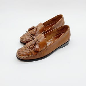 Handsome Classic Vintage COLE HAAN Tan Leather Tassel Loafers EUC unisex M 8.5 Handsome Classic Vintage COLE HAAN Tan Leather Tassel  main image 2