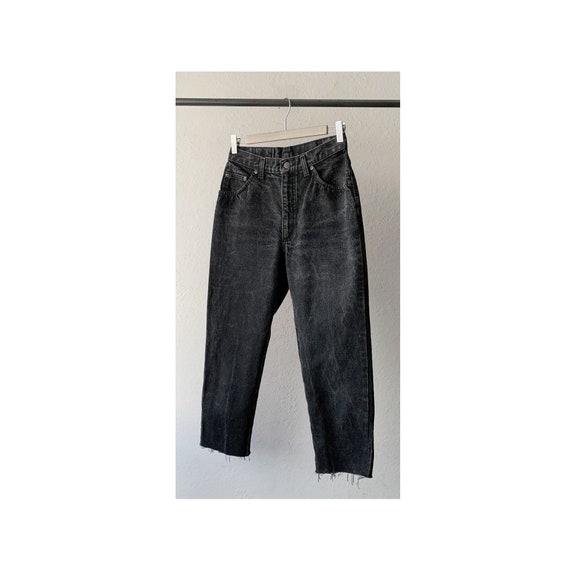 black raw hem mom jeans