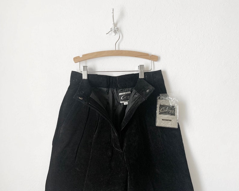 Vintage NOS 90s High Waist Leather Shorts image 2
