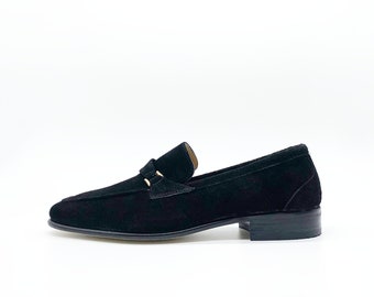 Vintage 90s Black Suede Square Toe Women Loafer Shoes