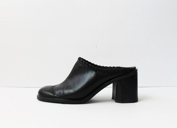 1990s Gloria Vanderbilt Black Leather Mules Platfo