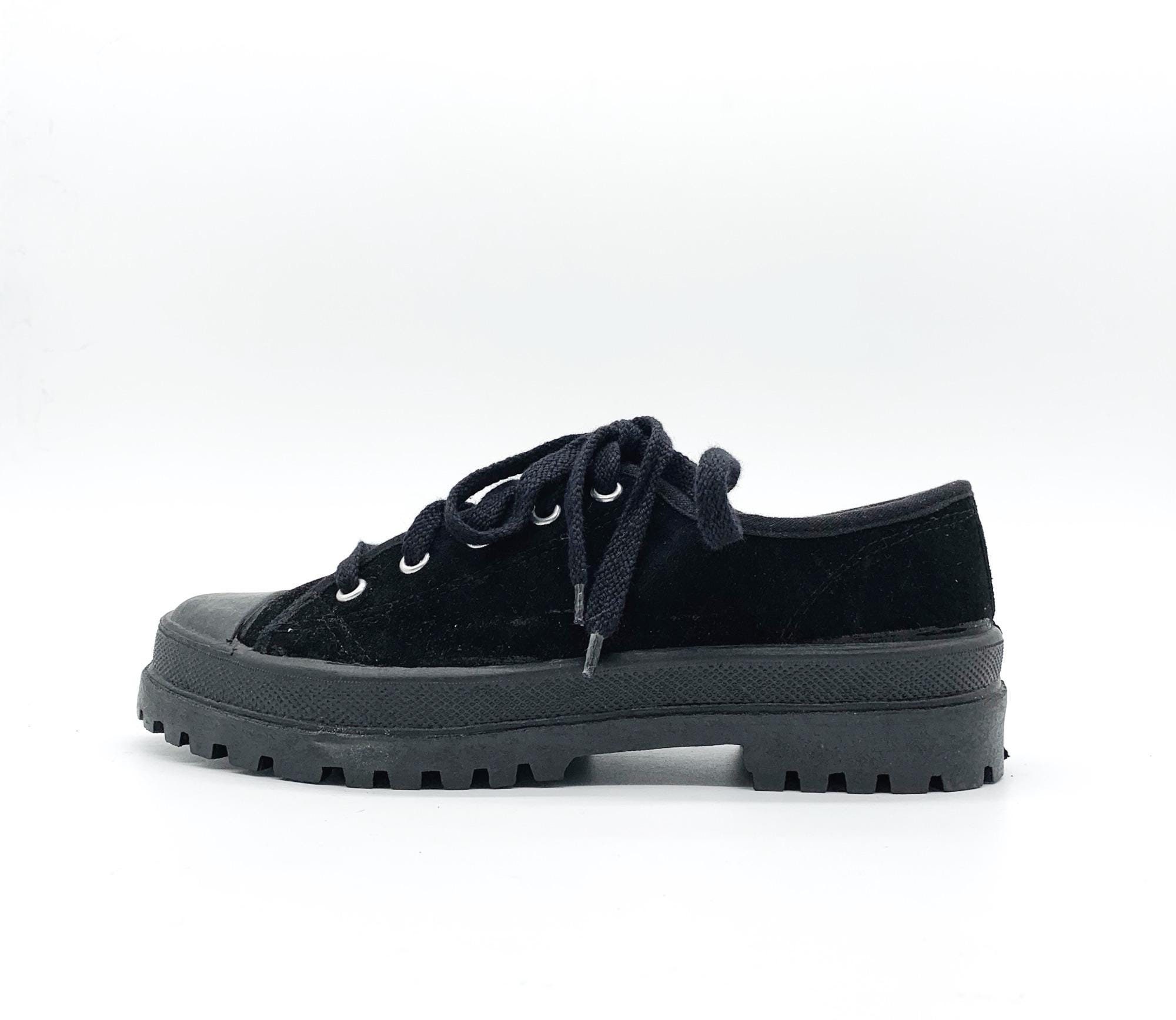 Canvas Black Chunky Lace Up Trainers Vintage 90s Black Canvas