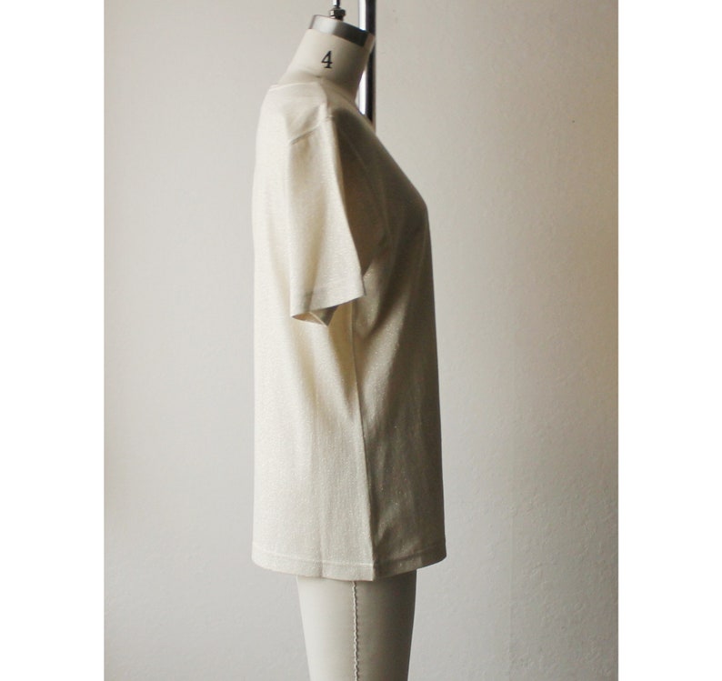 Vintage Gold Glitter Pull Over Short Sleeves Top