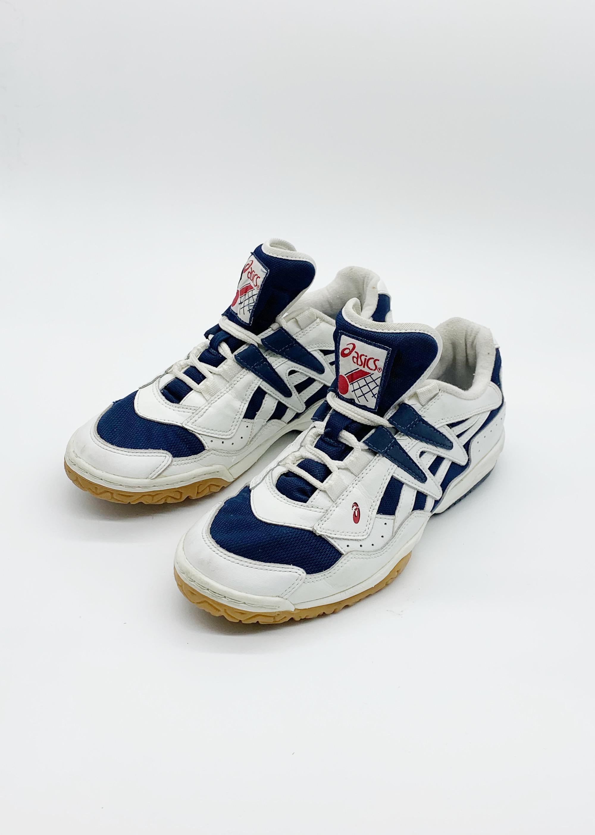 Vintage 90s ASICS Chunky Women