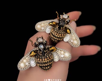 swarovski bee ブローチ 蜂 ハチ 昆虫 虫 レア swarovski bee ブローチ 蜂 ハチ 昆虫 虫 レア