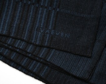 Vaeven Design - 高級手織りオーバーショット フォーク ブランケット - ネイビー (Havn)