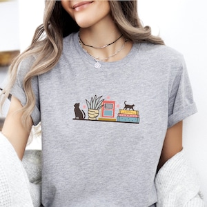 Cat And Books Shirt, Book Lover Gift, Funny Cat Shirt, Floral Book Shirt, Funny Cat T-shirt for Book Lover, Reader Bookish Tee