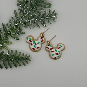 Pendientes de galleta navideña de Mickey mágico / pendientes de arcilla polimérica hechos a mano