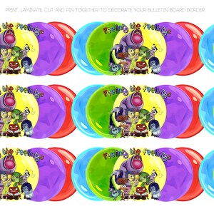 Pode incluir: Um conjunto de círculos imprimíveis coloridos com os personagens do filme Divertida Mente. Os círculos dizem "Feeling the feelings" e são projetados para serem recortados e usados para decorar um quadro de avisos.