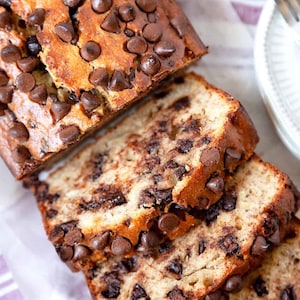 Best Banana Bread with chocolate chips - Organic