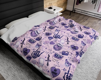 Romance Book Bedding for Readers | Enemies to Lovers inspired Dark Romance Blanket | Bookish Gift for Book Nook Decor