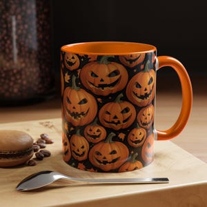 Kubek z dynią Jack O&#39;Lantern, upiorny kubek z dynią, kubek z motywem Halloween, rustykalny kubek jesienny, uroczy kubek z dyniami