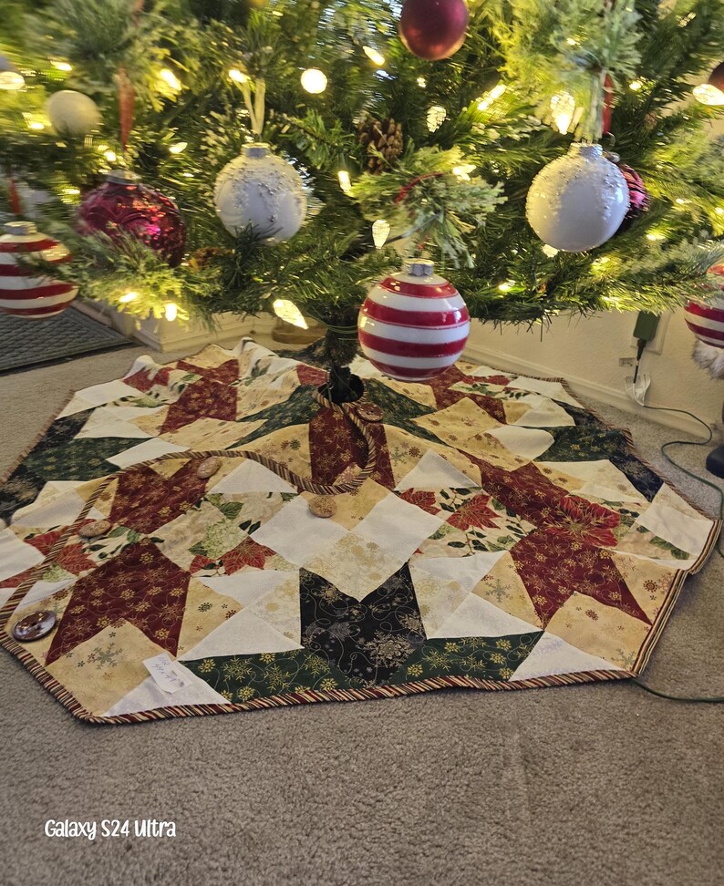 Christmas Cross Christmas Quilted Tree Skirt NCU0NNT2484