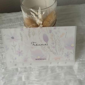 Personalisierter Umschlag lila Blumen 1 Design A6 - Frosty / Matt | Umschlagmethode