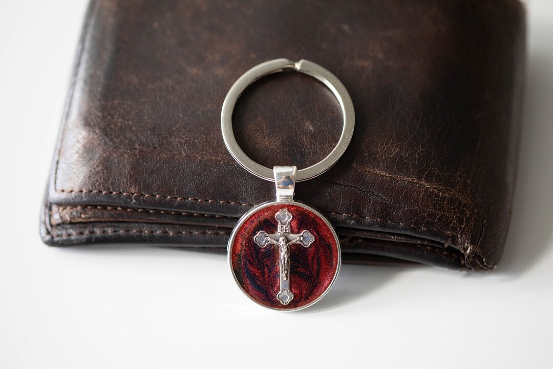 Catholic Keychain - Red Crucifix in Resin Jewelry - Etsy