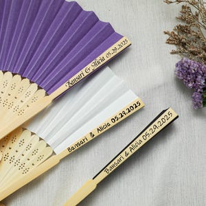 Abanico personalizado personalizado para invitados de boda, abanico de tela blanca tallado a granel, regalo de ceremonia para adultos, abanico de mano plegable, abanico de boda de madera