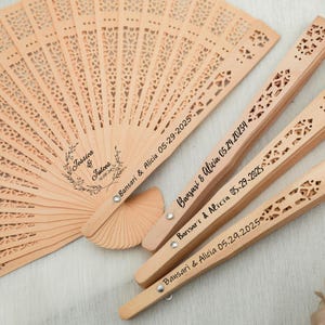 Bulk Wedding Fan Favor for Guests Personalized Fans Party Favors Wedding Favor Ideas Gift For Couples Hand Fans Bridal Gift Baby Shower Gift