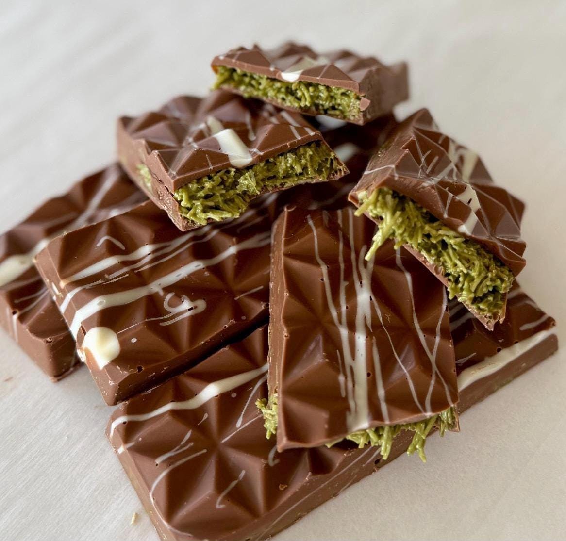 2 Dubai Chocolate Gold Bars - Pistachio Kunafa Filling