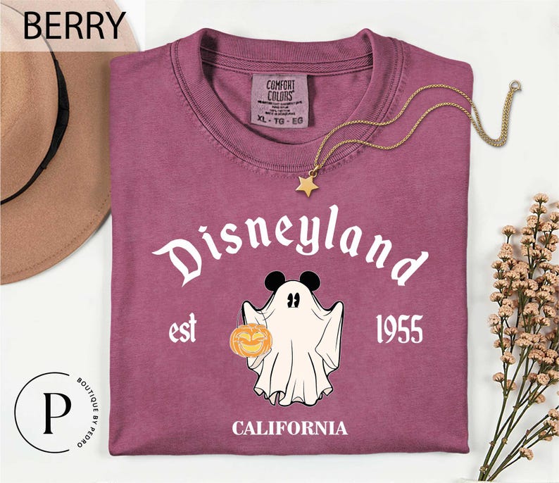 Comfort Colors® Retro Mickey Minnie Halloween Couple Matching Tshirt