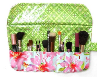Vinyl Overlay Wipe Clean Travel Makeup Brush Holder With 7 Pockets, Pink and Green Floral Cosmetic Brush Case