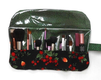Strawberry Print Makeup Brush Holder With 7 Pockets, Easy Clean Vinyl Backed Cosmetic Brush Roll Up, Clear Vinyl