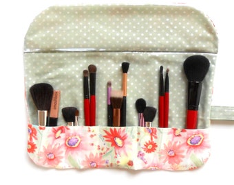Green Floral Makeup Brush Holder With Wipe Clean Clear Vinyl Overlay and 7 Pockets, Cosmetic Brush Storage, Travel Brush Case