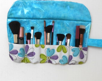 Mod Floral Makeup Brush Holder, Blue With 7 Pockets and Wipe Clean Clear Vinyl Overlay, Travel Cosmetic Brush Case