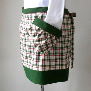 Christmas Green Plaid Plus Size Half Apron, Size 18-22 - 2X-3X, Holiday Cooking Apron