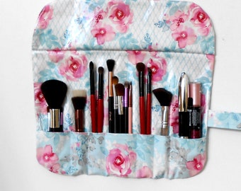 Easy Clean Makeup Brush Holder With 7 Pockets and Clear Vinyl Overlay, Wipe Clean Cosmetic Brush Storage