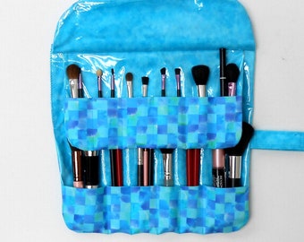 Simple Clean Makeup Brush Holder With 2 Rows and 12 Pockets in Blue Print, Travel Cosmetic Brush Roll Up with Clear Vinyl Overlay
