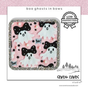 44.5mm-HALLOWEEN GHOSTS With BLACK Bows Badge Reel Supplies, Acrylic Resin Flat Back, Glitter Resin Planar Medical, The Seven Coves Studio