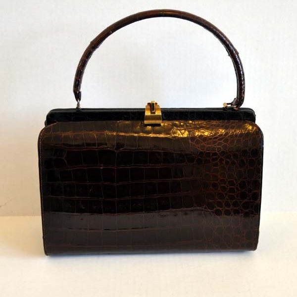 1960s purse / Vintage 60's Bellestone Alligator Kelly Handbag