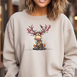 Christmas Reindeer with Fairy Lights Graphic Women&#39;s Sweatshirt, Soft Printed X-Mas Unisex Shirt, Cozy Men&#39;s Christmas Top