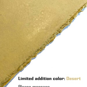 Puede incluir: Primer plano de un trozo de cart&oacute;n marr&oacute;n con un borde desgarrado. El texto "Color de edici&oacute;n limitada: Desierto" est&aacute; impreso en el cart&oacute;n. El texto "Por favor, env&iacute;e un mensaje para ordenar si no ve esta opci&oacute;n" tambi&eacute;n est&aacute; impreso en el cart&oacute;n.
