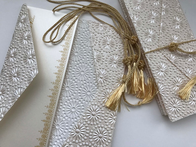 ivory embossed Ivory Set of 4 money envelope Gift Card holder monetary currency purse Wedding Congratulations Card with money folder
