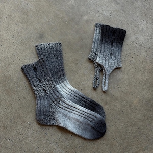 Sidecut Socks - Knitting Pattern