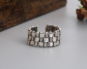 Antiek verzilverde ring met patroon - in maat verstelbaar