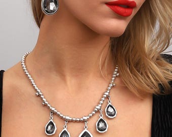 Conjunto de joias vintage de cristal banhado a prata: colar e brincos