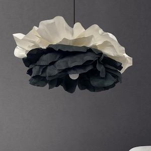 Lampada da soffitto floreale bicolore personalizzata, lampada a sospensione in carta crespa fatta a mano, elegante decorazione per la casa